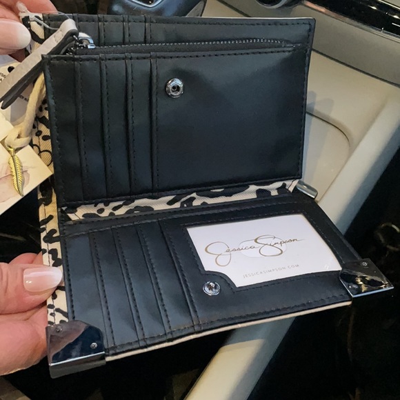 Jessica Simpson Wallet - Picture 2 of 4